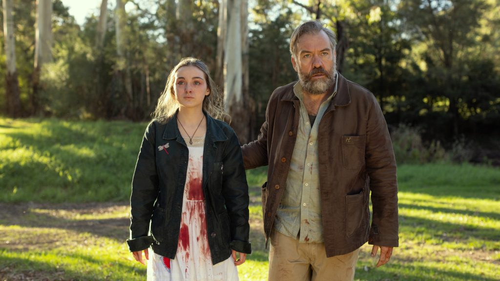 Chloe Jean Lourdes y Brendan Cowell