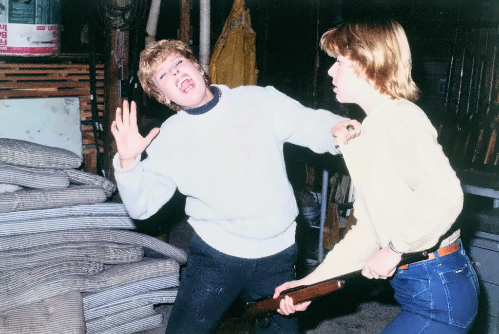Adrienne King y Betsy Palmer